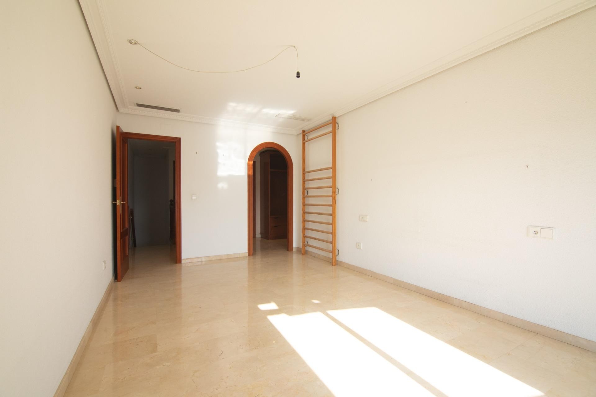 Revente - Duplex - Elche - Raval - Puertas Coloradas