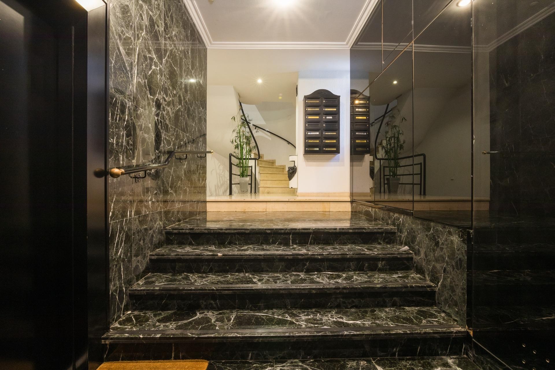 Revente - Local comercial - Elche - Center