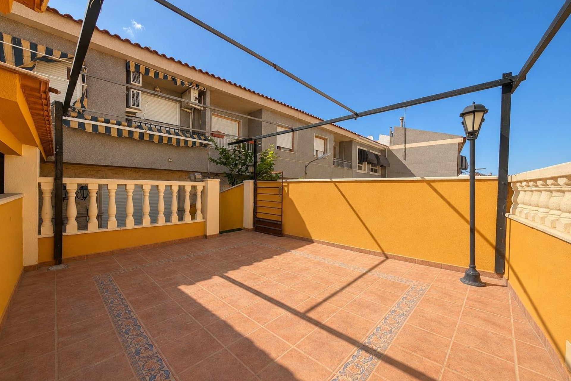 Revente - Maison de ville - Cox