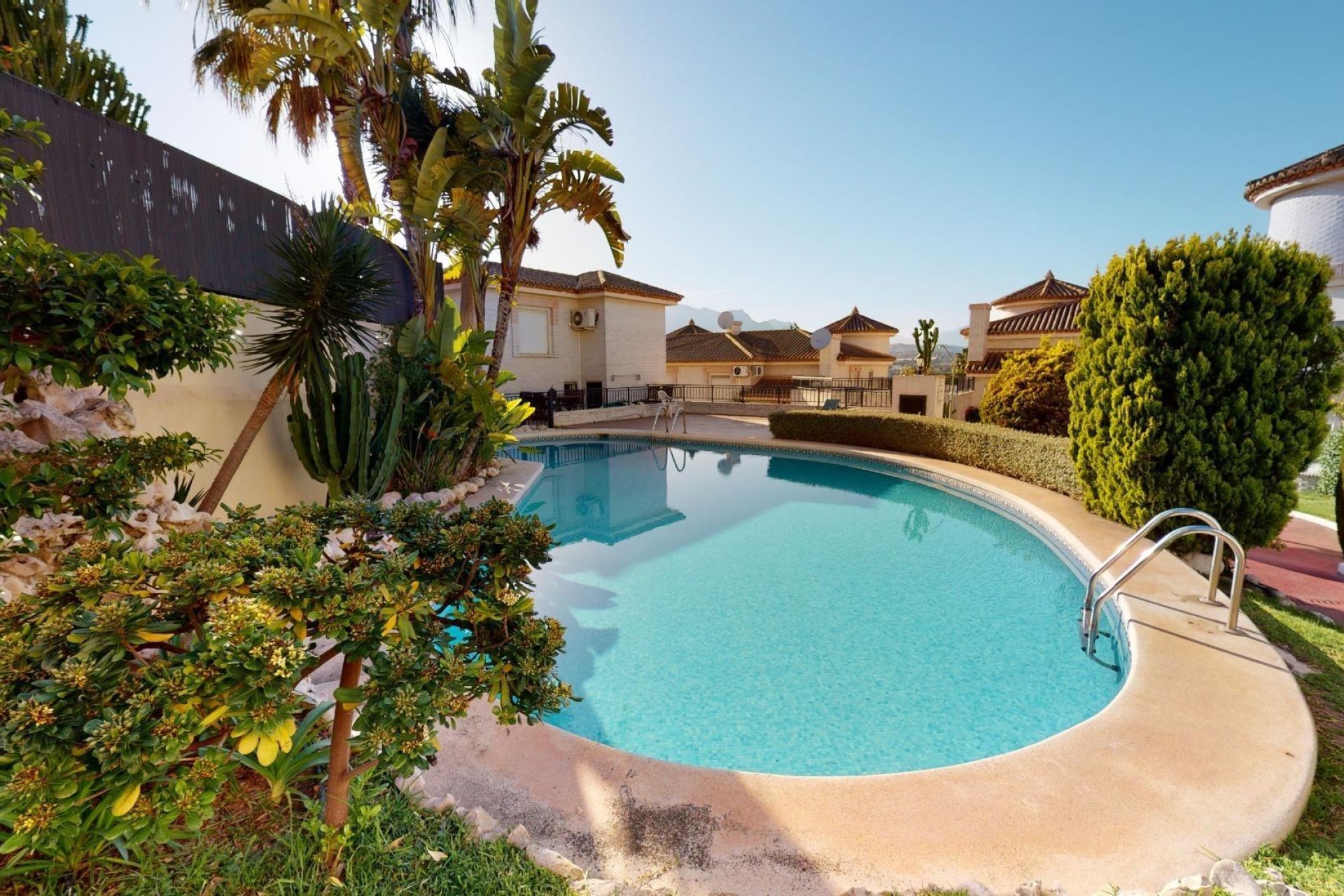 Revente - Maison de ville - l'Alfas del Pi - Albir