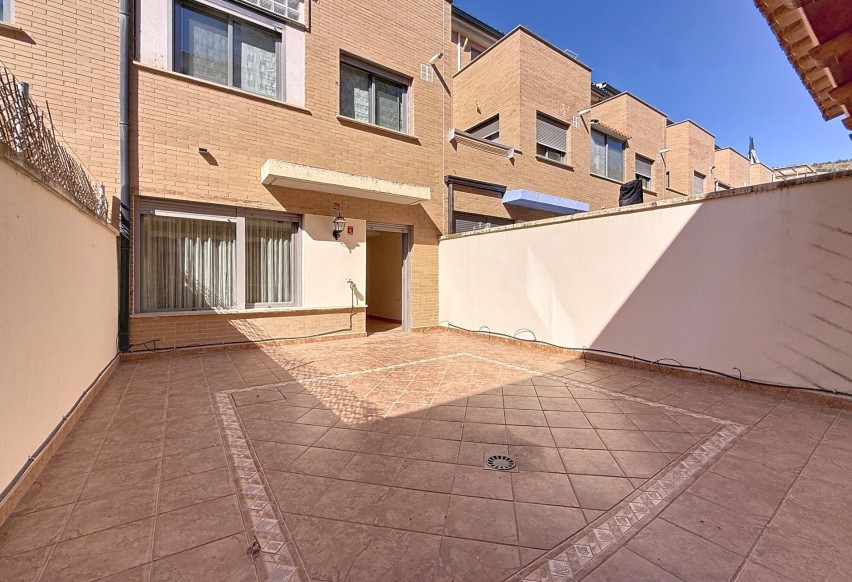 Revente - Maison de ville - Onil - San Jaime