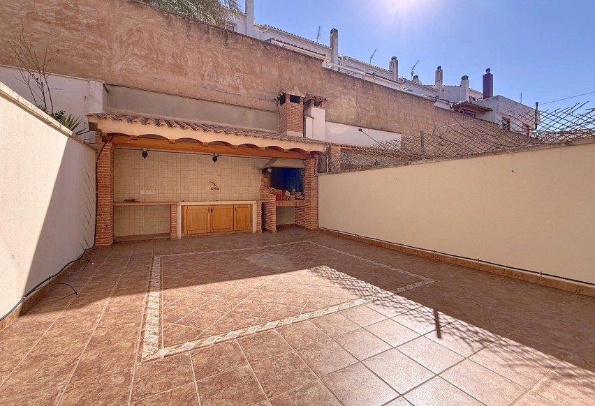 Revente - Maison de ville - Onil - San Jaime