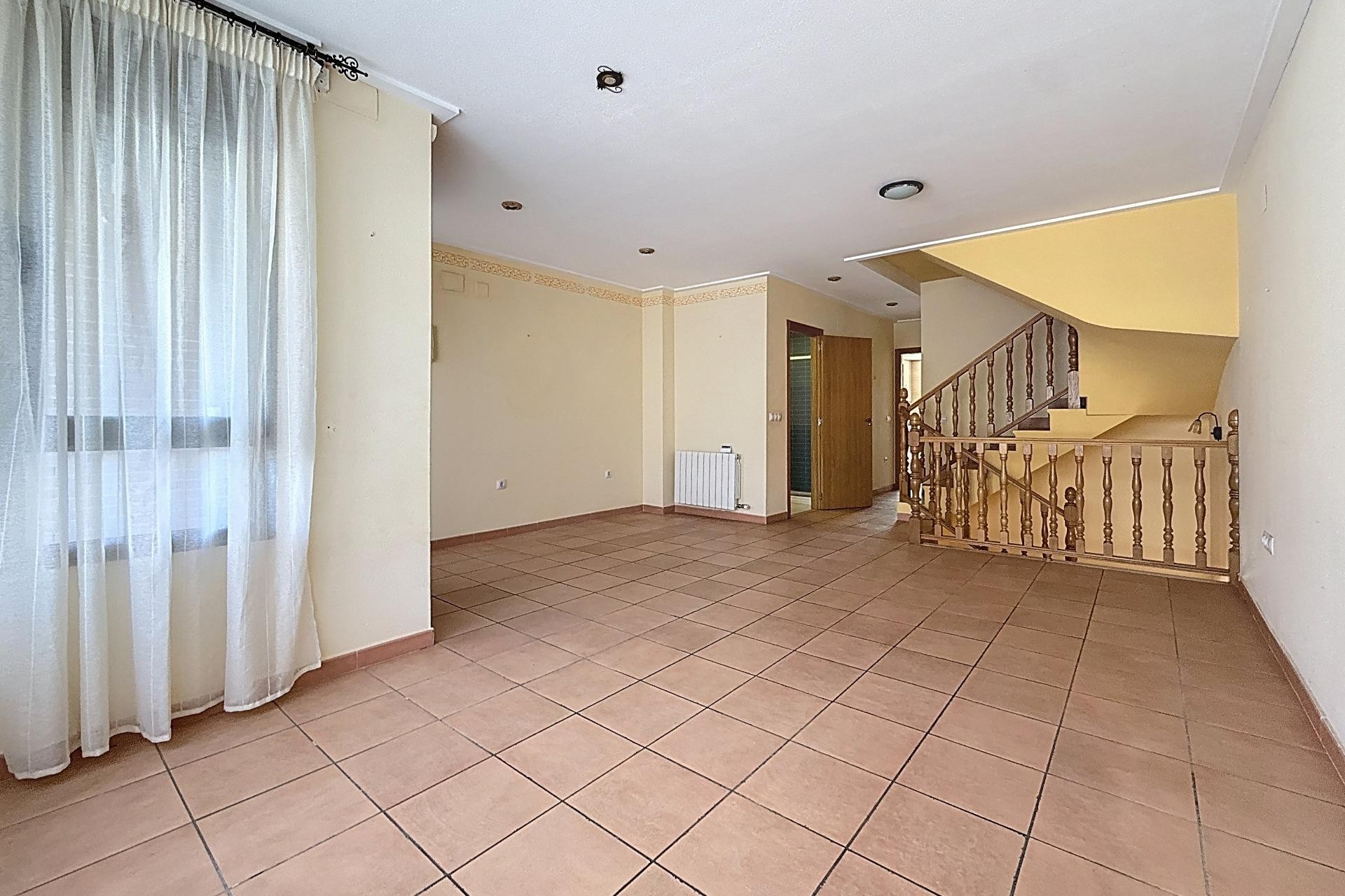 Revente - Maison de ville - Onil - San Jaime