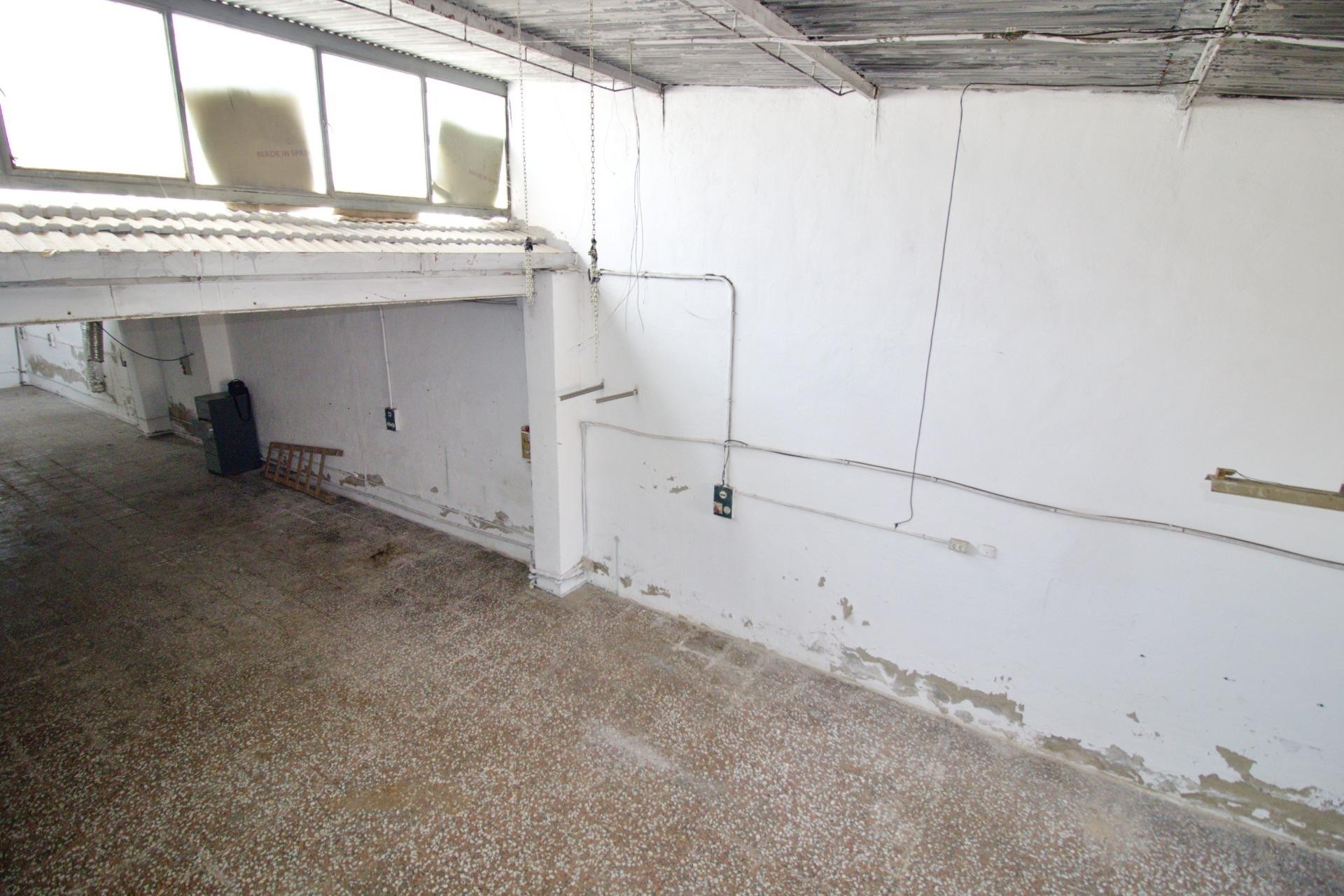 Revente - Nave industrial - Elche - Carrús Oeste