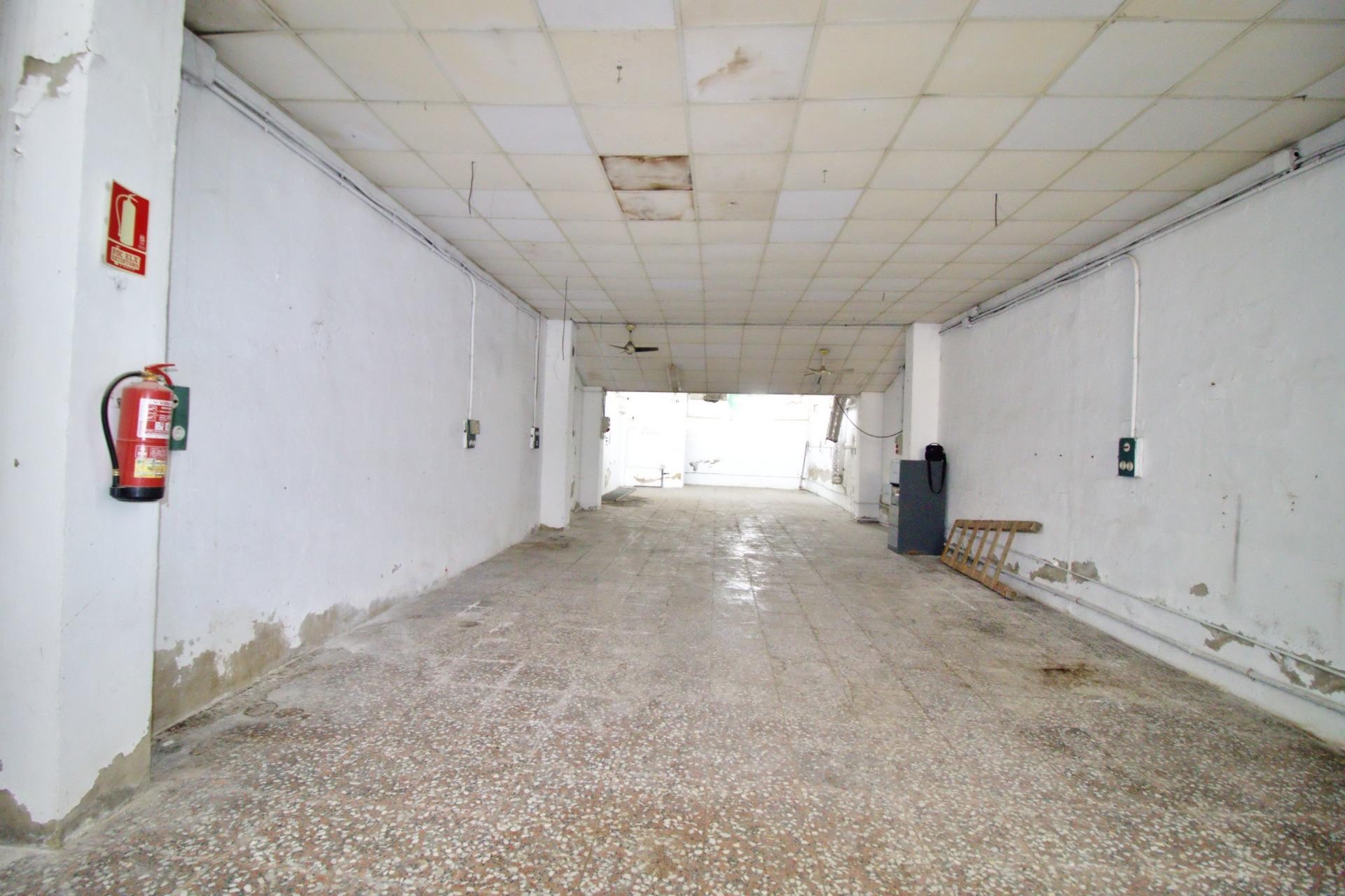 Revente - Nave industrial - Elche - Carrús Oeste
