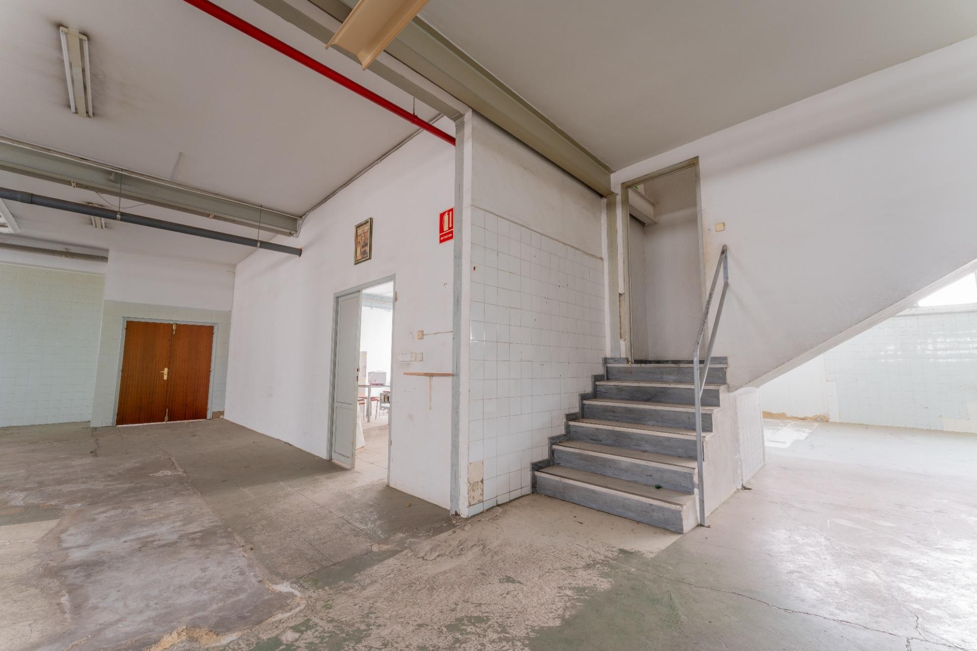 Revente - Nave industrial - Elche - Toscar