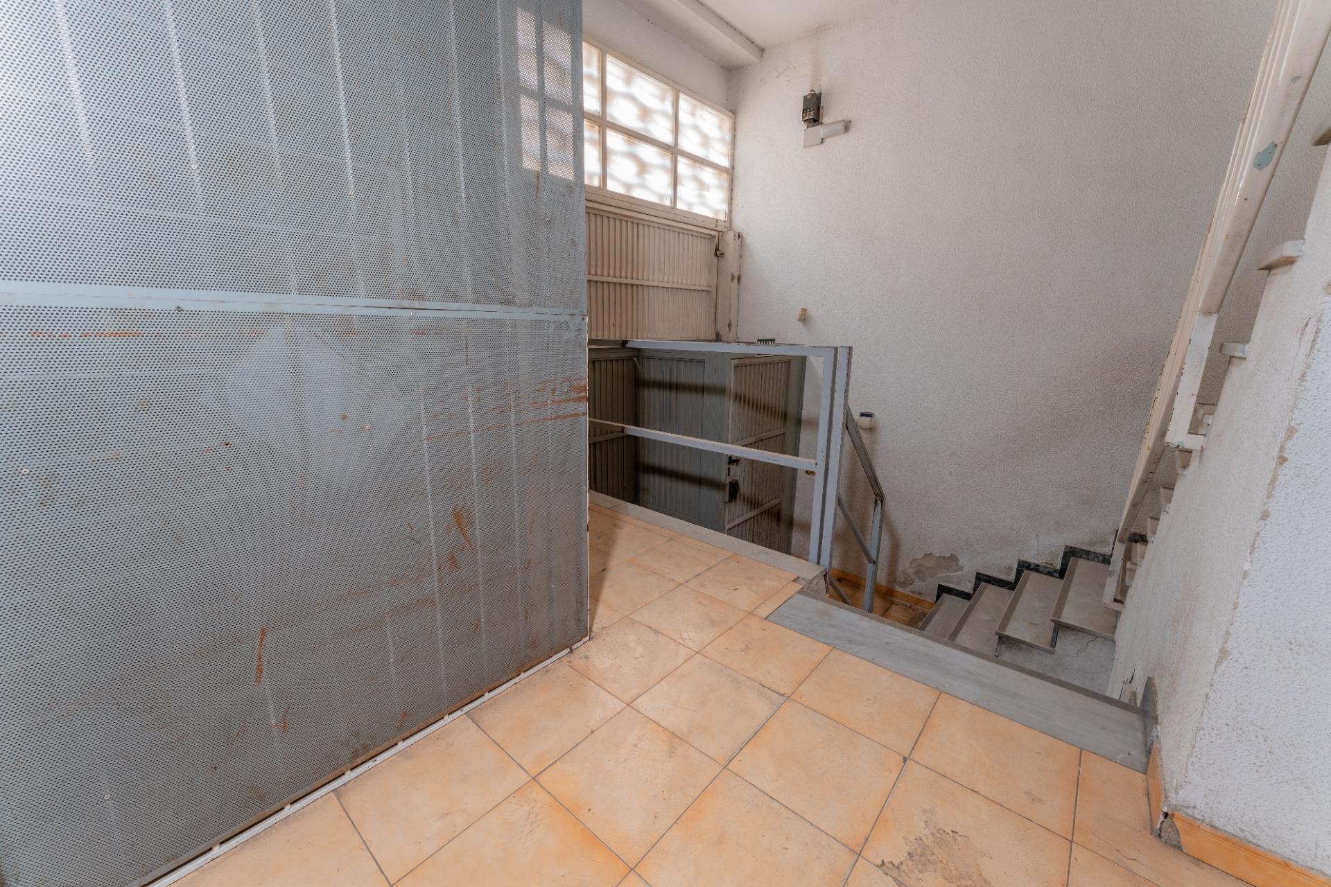 Revente - Nave industrial - Elche - Toscar