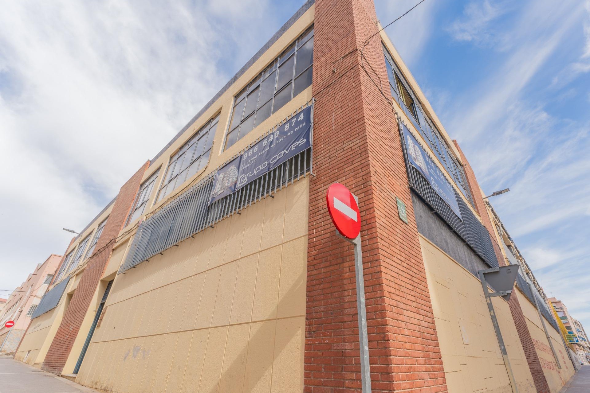 Revente - Nave industrial - Elche - Toscar