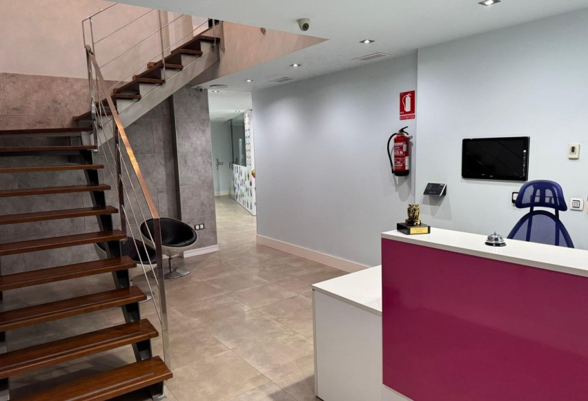 Revente - Oficina - Elche - Center