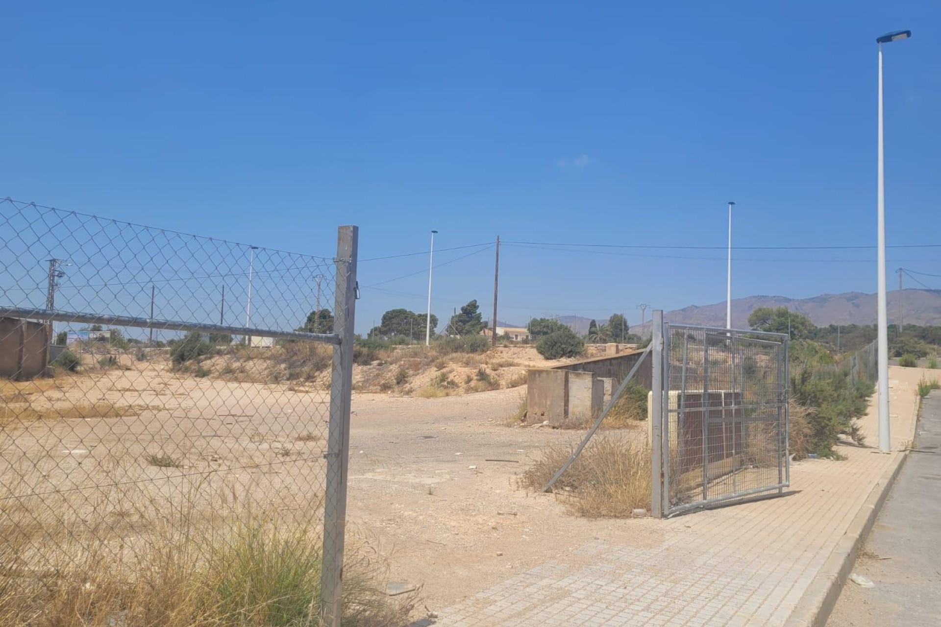 Revente - Parcelle / Terrain - Crevillent - Comunidad valenciana