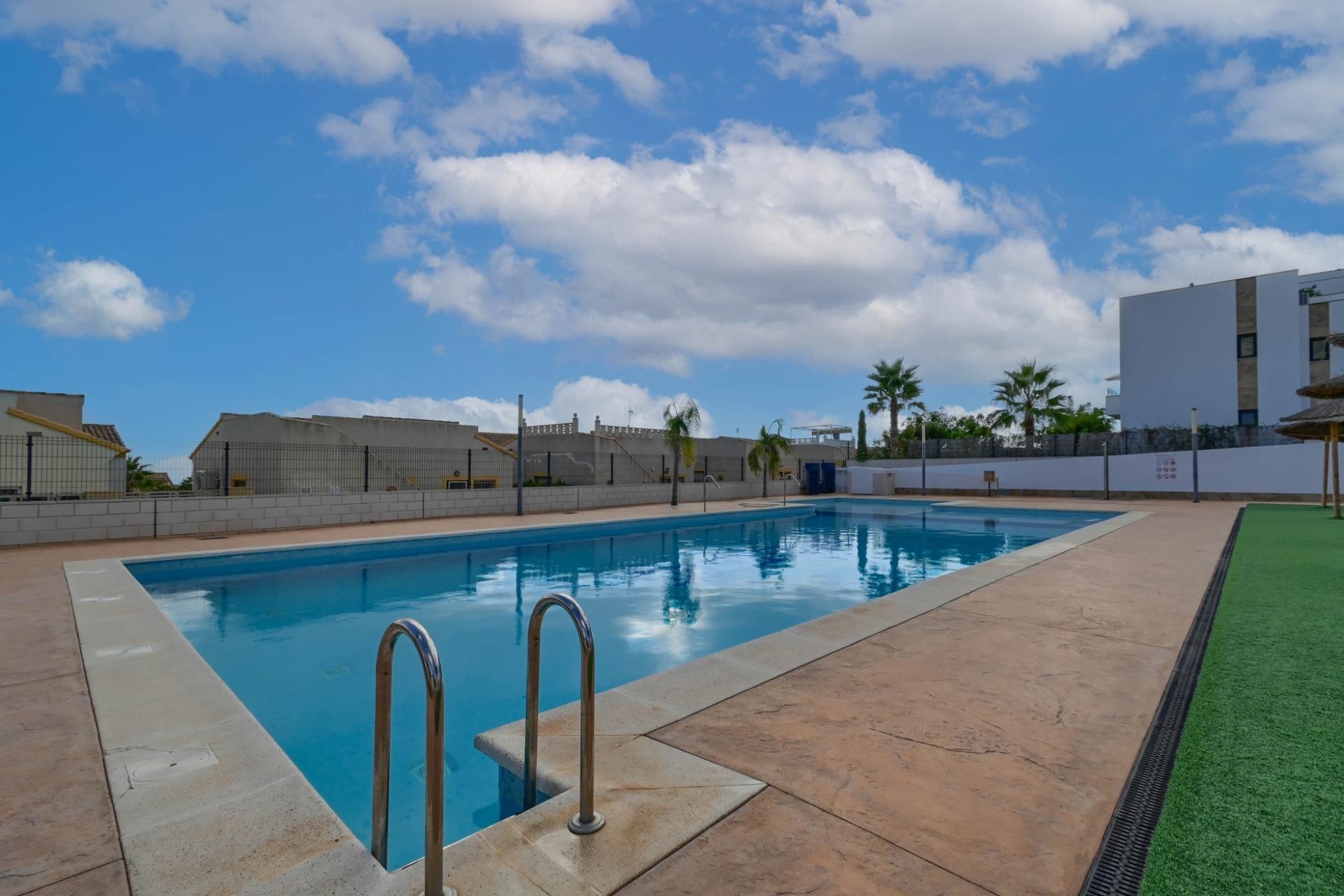 Revente - Pareado - Polop - La alberca