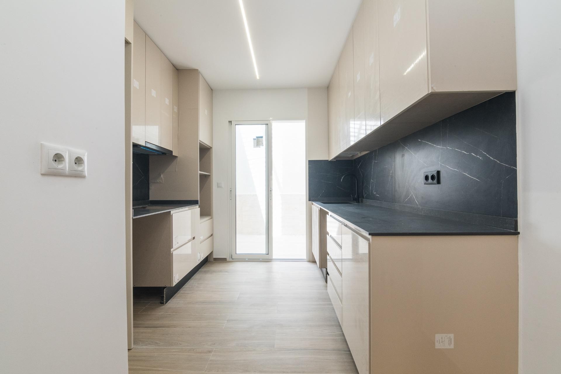 Revente - Triplex - Elche - Raval - Puertas Coloradas