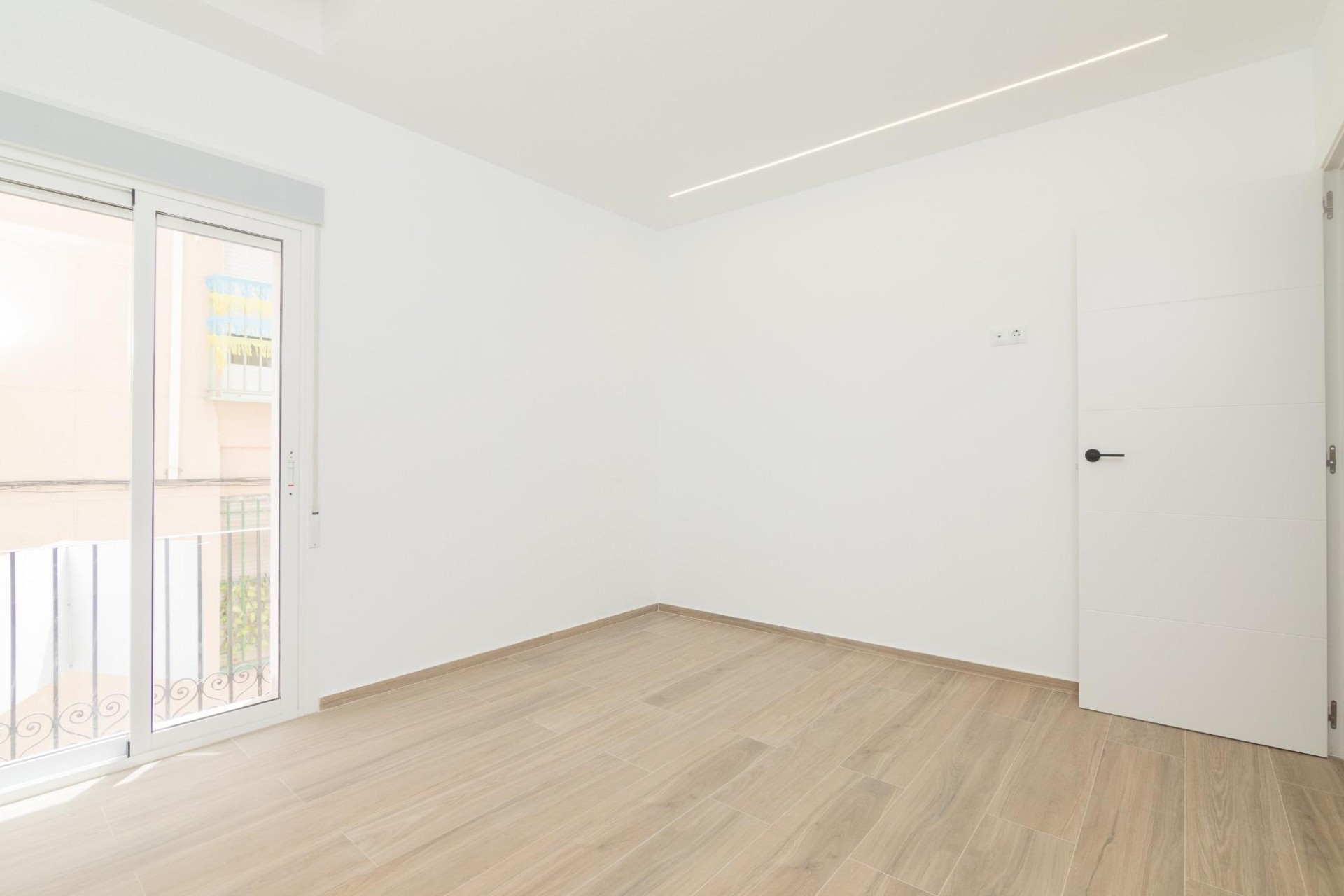 Revente - Triplex - Elche - Raval - Puertas Coloradas