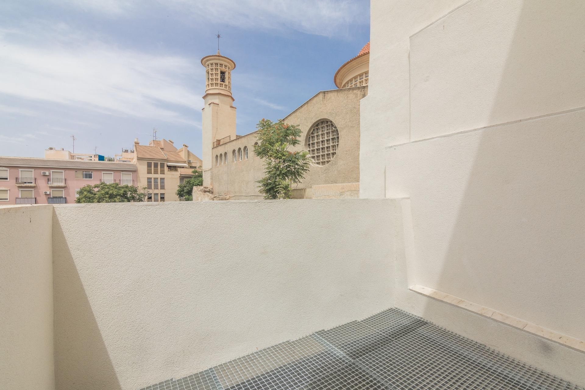 Revente - Triplex - Elche - Raval - Puertas Coloradas