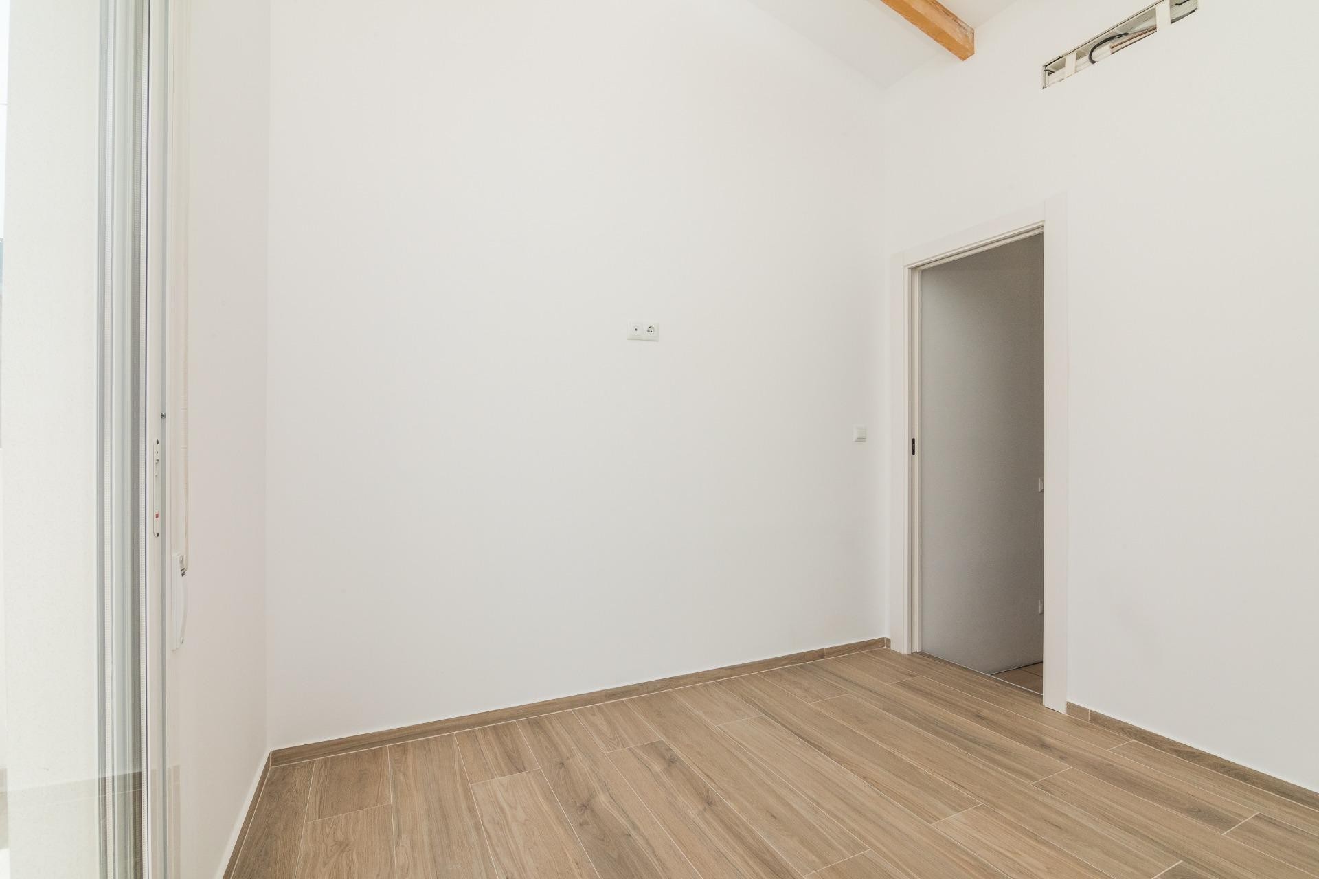 Revente - Triplex - Elche - Raval - Puertas Coloradas