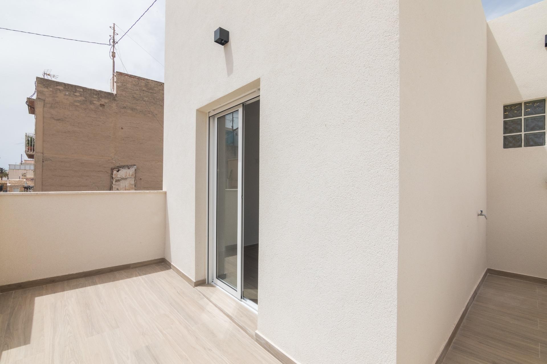 Revente - Triplex - Elche - Raval - Puertas Coloradas