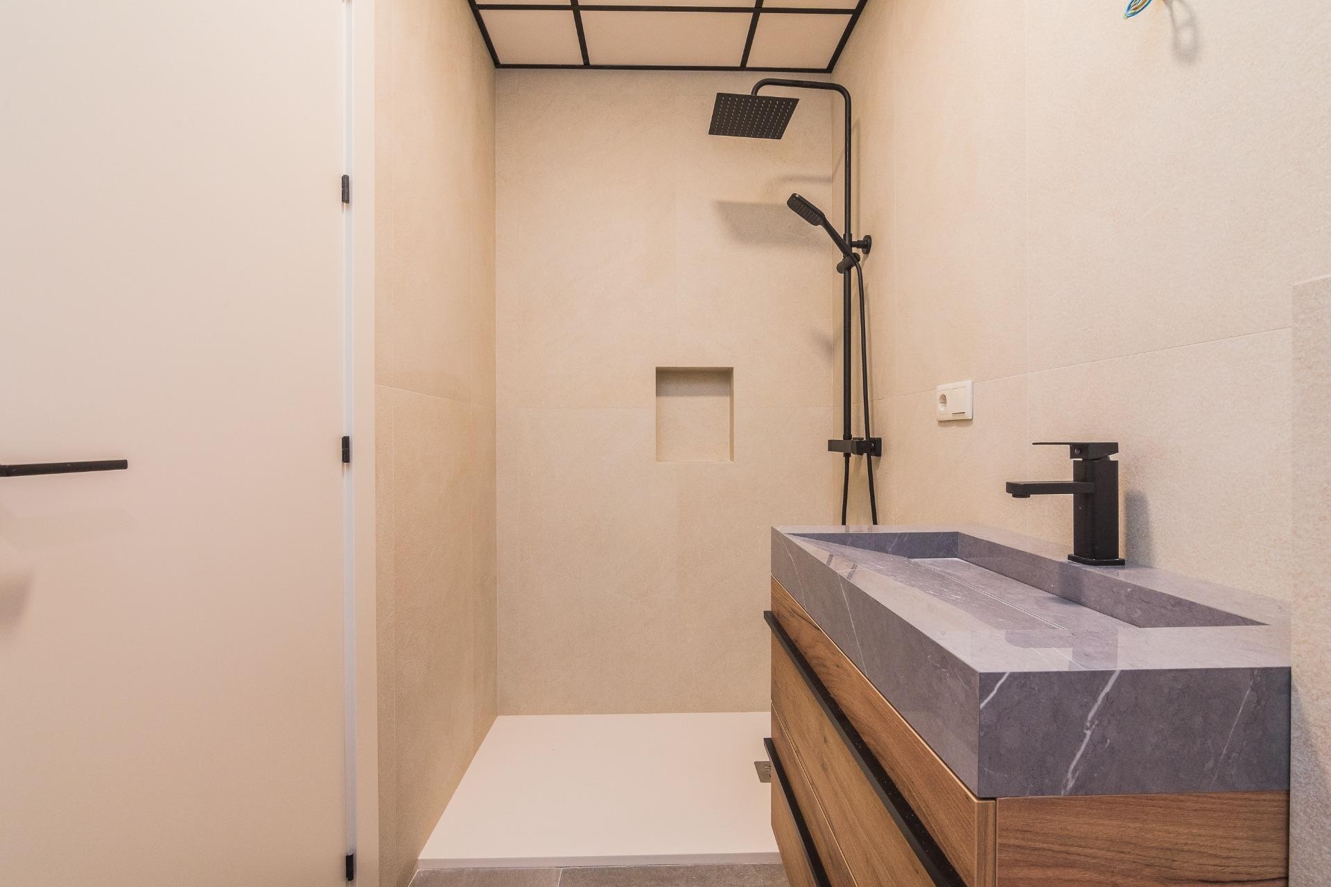 Revente - Triplex - Elche - Raval - Puertas Coloradas