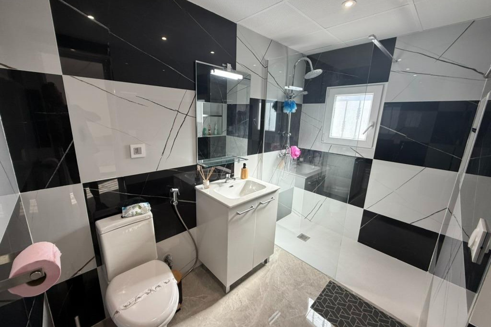 Revente - Ville - Elche Pedanías - Matola