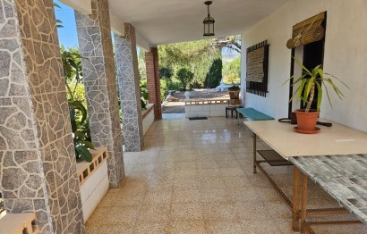 Villa - Resale - Castalla - Comunidad valenciana