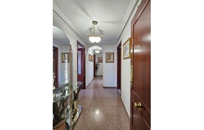 Resale - Apartment / flat - Alicante - Altozano