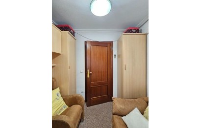 Resale - Apartment / flat - Alicante - Altozano