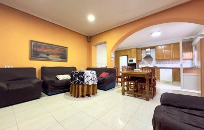 Resale - Casa - Novelda - PASEO DE LOS MOLINOS