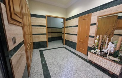 Alquiler a largo plazo - Apartamento / piso - Elche - Plaza Crevillente-Juzgados
