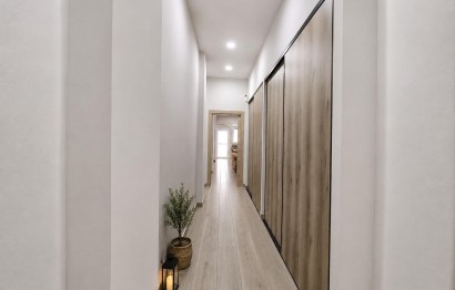 Resale - Apartment / flat - Elche - Plaza Madrid