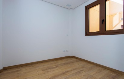 Reventa - Apartamento / piso - Hondón de las Nieves - Pueblo