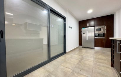 Revente - Appartement - Elche - Porcelanosa