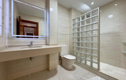 Revente - Appartement - Elche - Porcelanosa