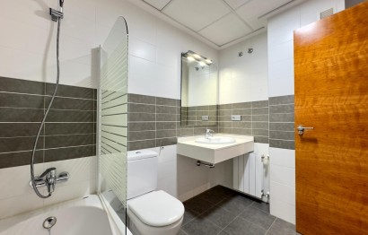 Revente - Appartement - Elche - Porcelanosa