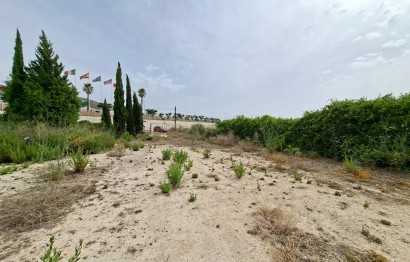 Resale - Plot / Land - La Romana - Crta. LA ROMANA