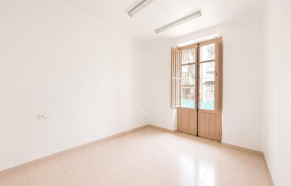 Resale - Apartment / flat - Alicante - Mercado