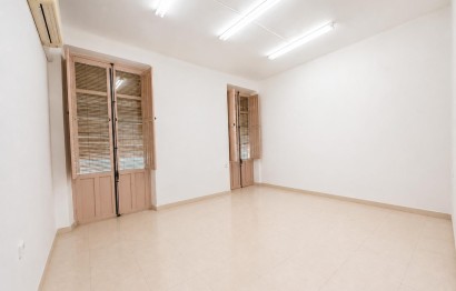 Resale - Apartment / flat - Alicante - Mercado