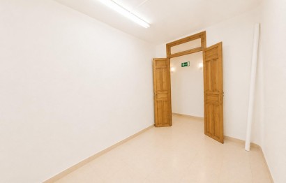 Resale - Apartment / flat - Alicante - Mercado