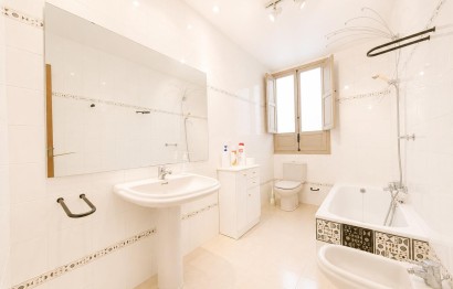 Resale - Apartment / flat - Alicante - Mercado