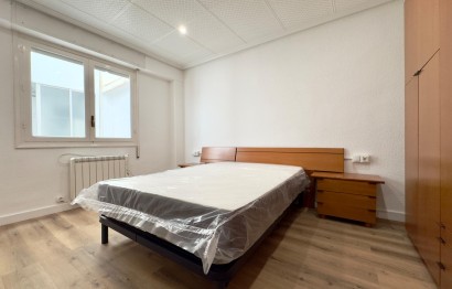 Alquiler a largo plazo - Apartamento / piso - Elche - Corazon de Jesus