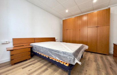 Alquiler a largo plazo - Apartamento / piso - Elche - Corazon de Jesus
