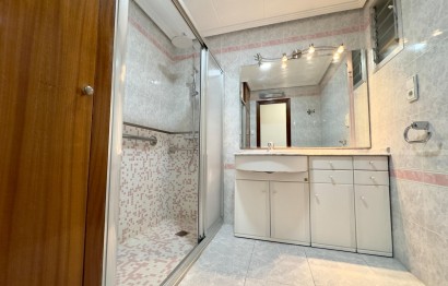 Alquiler a largo plazo - Apartamento / piso - Elche - Corazon de Jesus