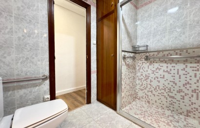 Alquiler a largo plazo - Apartamento / piso - Elche - Corazon de Jesus