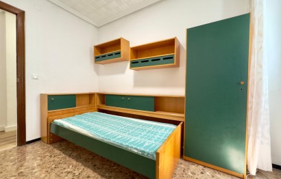 Alquiler a largo plazo - Apartamento / piso - Elche - Corazon de Jesus