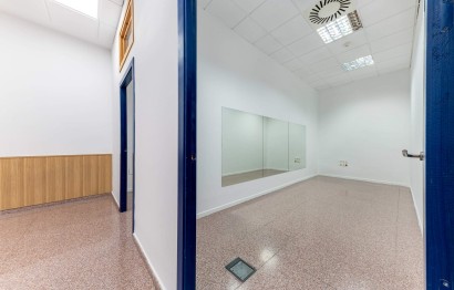 Resale - Commercial - Alicante - Altozano