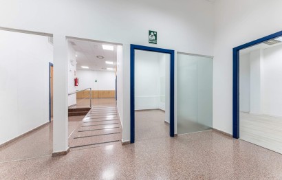 Resale - Commercial - Alicante - Altozano