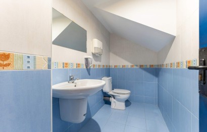 Resale - Commercial - Alicante - Altozano