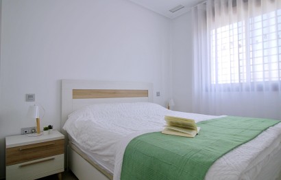 Resale - Bungalow - Pilar de la Horadada - Torre de la Horadada