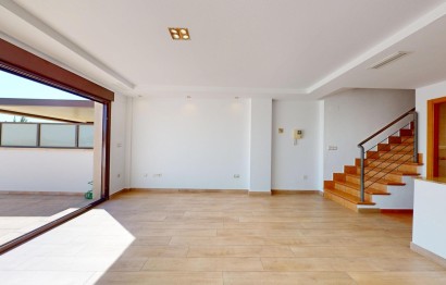 Resale - Apartment / flat - Arenales del Sol