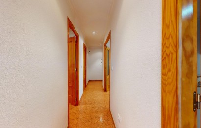 Revente - Appartement - Elche - San Crispín