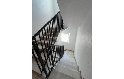 Revente - Appartement - Elche - San Crispín