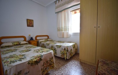 Resale - Bungalow - Santa Pola - Centro